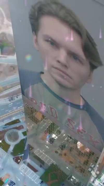 I keep seeing this picture of jerma at random places