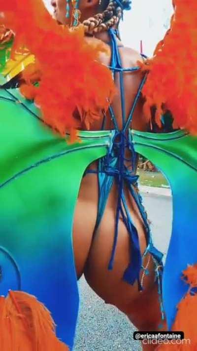 Blessed slow-motion jiggle 😍🍑 (wait for it!)