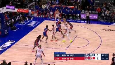 [Highlight] Jordan WhirlPooles with Deni Avdija then bumps into Pistons players three times. Possession ends on a Jordan Poole travel.