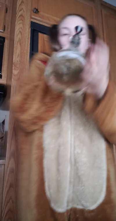 If you don't already dance for a few minutes everyday, you should do it with me!