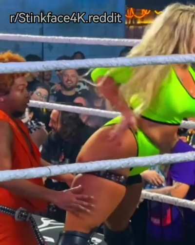 Ass in face