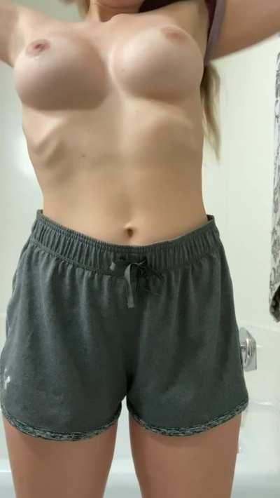 Tiktok VS Reddit🥰 addmesnap : a_ufreje