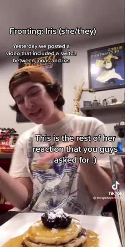 Pretending that one alt made a different alt pancakes and it’s a total surprise 😱