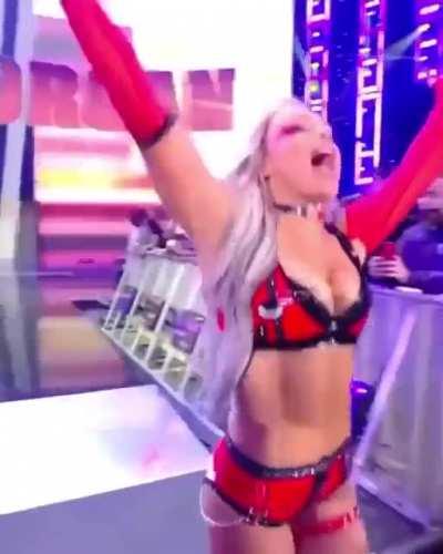 Sexy ass Liv Morgan