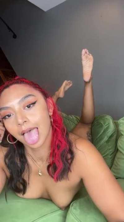 Start with my feet but finish on my tongue