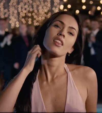 Megan Fox’s nipples makes me so wet 💦