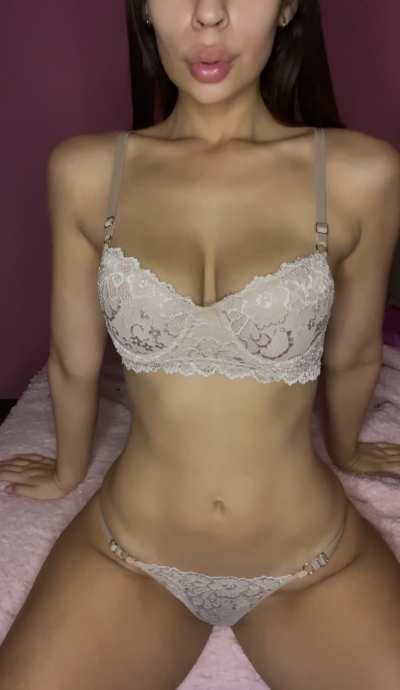 I can be all yours😘😈