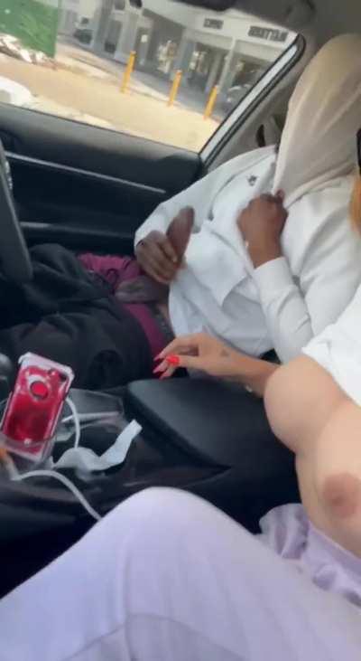 TS Melisa Milking Hung Shy Guy in a Car