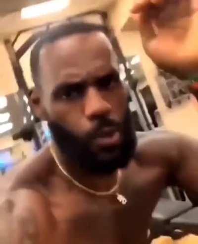 bring yo friends O⁠_⁠o