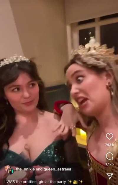 💫👁️v👁️💫