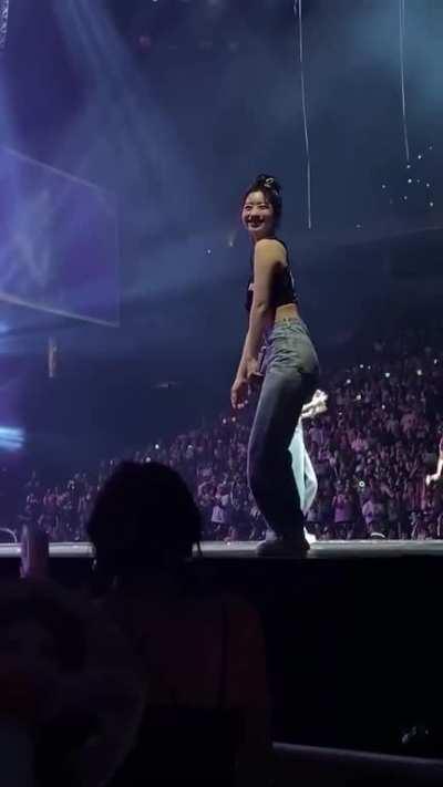 Another day of Dahyun making the concert unforgettable for ONCE