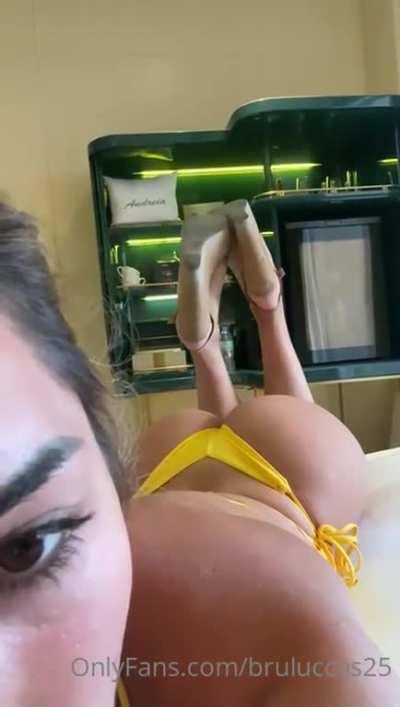 Bru Luccas | @bruluccas