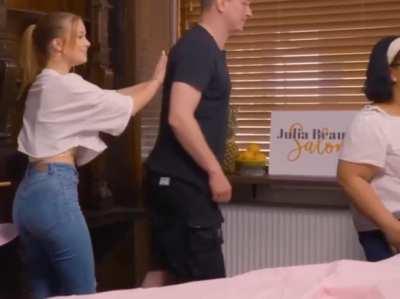 Auf Kundenwunsch ein paar GIF‘s aus dem Shame Game Video 1/3..... #RIPBeautxVlogs