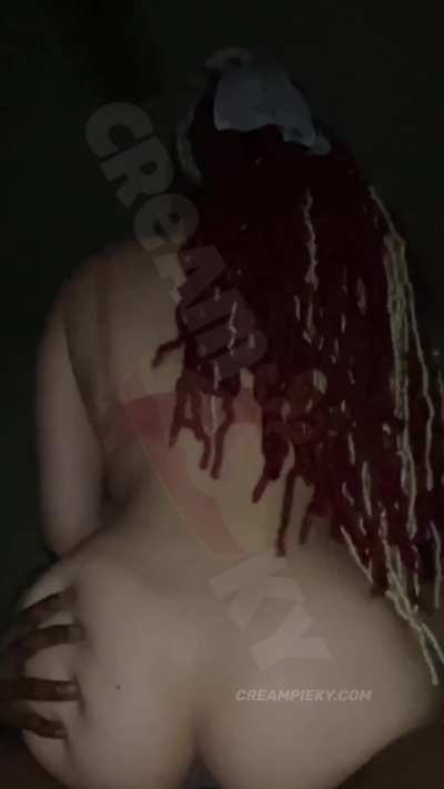 Ass so big we broke the bench😩🤣