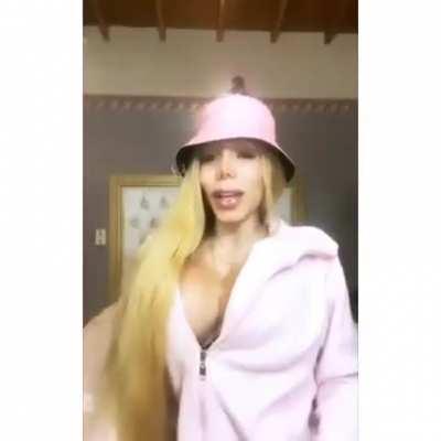 Surgery everywhere, and I don't understand a thing of what she's saying.