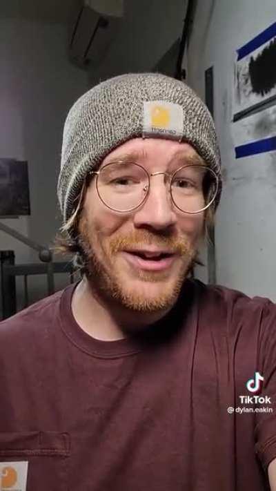 You can’t convince me this is not a photo. Insane pencil drawing by Dylan Eakin.