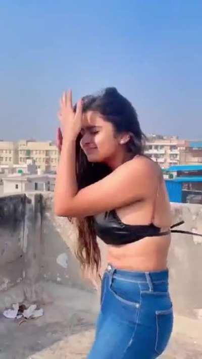 Curvy Figure 🔥🔥