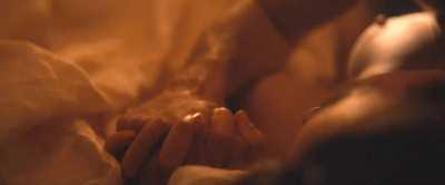 Emma mackey(sex education star) I'm so obsessed on her new movie scene🥵🥵