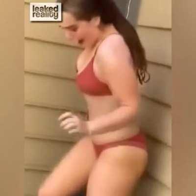 Get her Jerry, good duck.