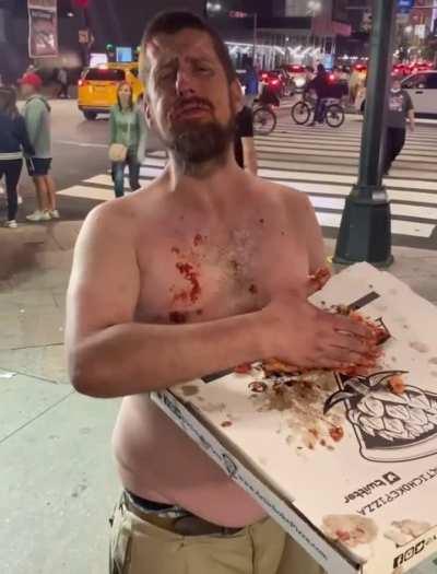 “He rawdoggin that pizza”.