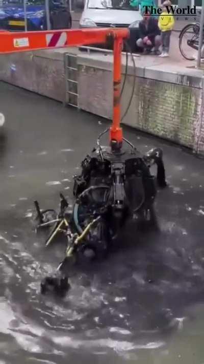 This boat collects bycycles from the river in Amsterdam!