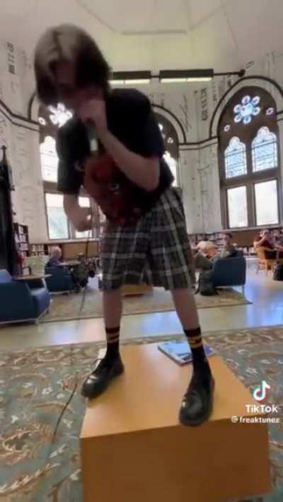 average deftones fan gets kicked out of a public library