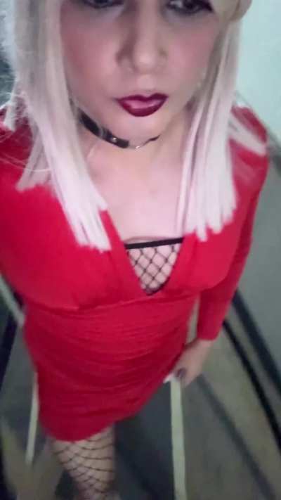 White toes with these black heels is 😍