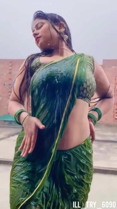 Ruchi Aunty 