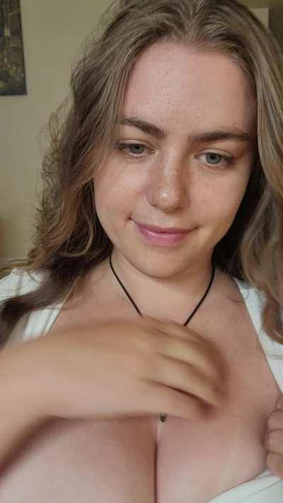 No makeup, no filters, all natural - still fuckable?