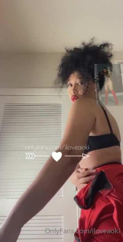 Check link in comments for her content💦🔥👇🏽