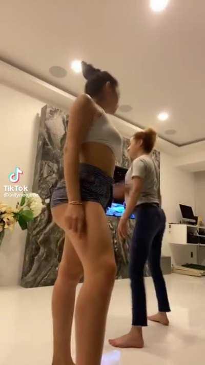 She a baddie fr 😮‍💨