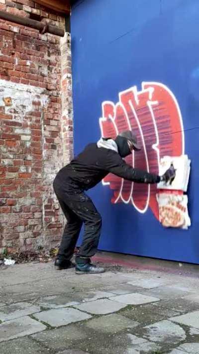 Somebody order a pizza?