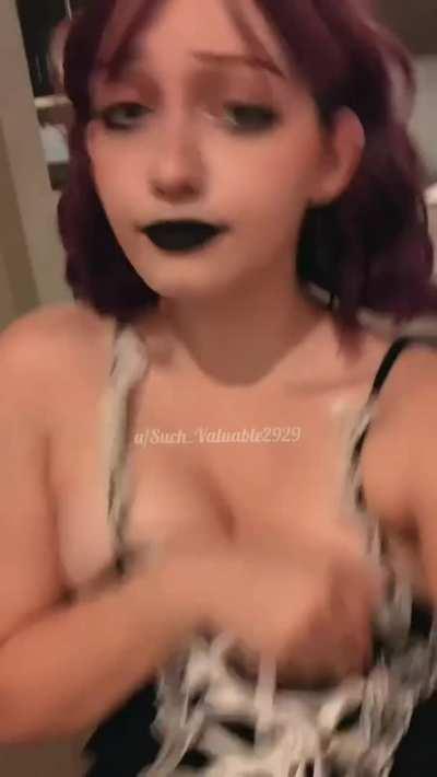 i want you to cum in my pretty eyes