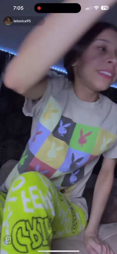 @ latoxica95 : close up