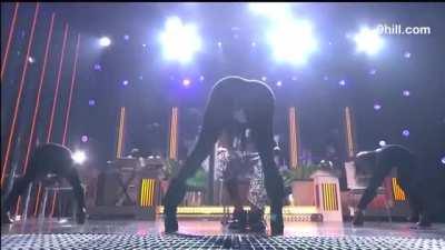 Is this her best lapdance?