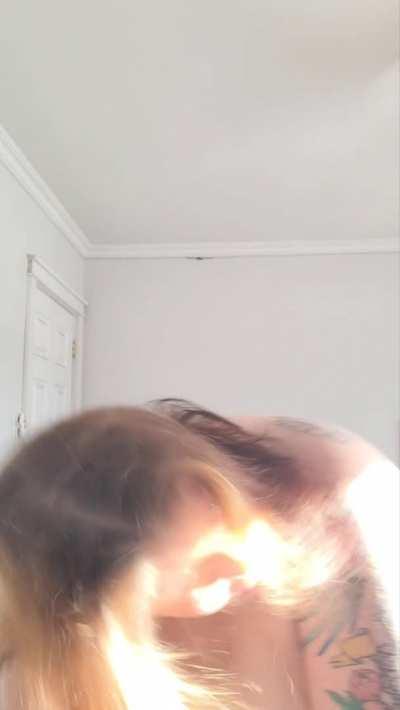 Enjoy the view 🥰 or grab my tits... Your choice