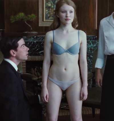 Emily Browning getting inspected in Sleeping Beauty (part 2)