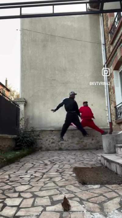 Perfect routine! Synchrony is 10/10🤯