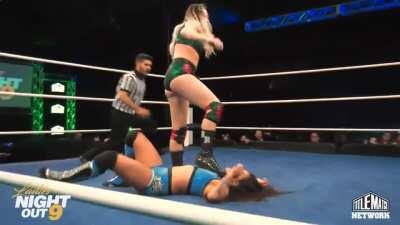 Queen Raychel rose booting her opponent in humiliation