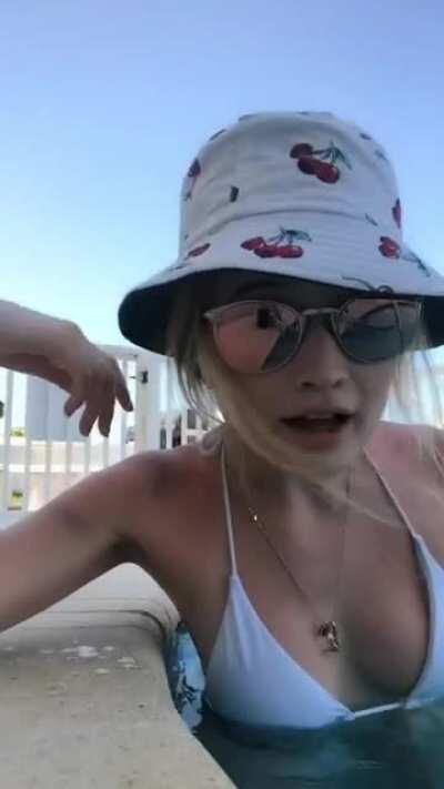 I sure like her personalities