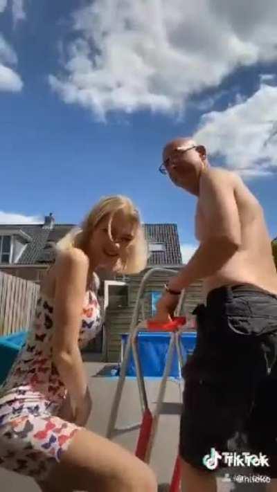 Bad quality but her butt in a tight dress