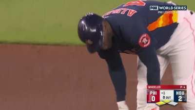 [Highlight] [Highlight] Yordan Alvarez hits the Astros' 3rd straight double off Wheeler to make it 2-0 with no outs in the first!