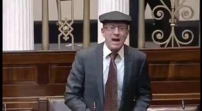 When your mate asks for a Coors Light in the next round 🍺