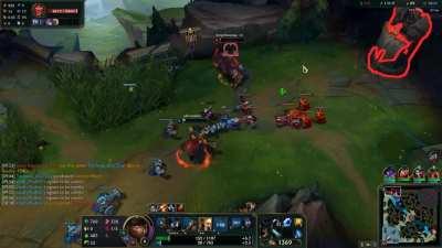 Glitched minion in tower saves Ornn's life