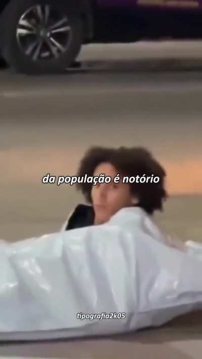 Morreu mas passa bem