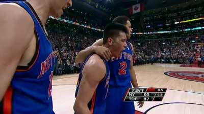 [Highlight] Jeremy Lin hits the go-ahead three in Toronto