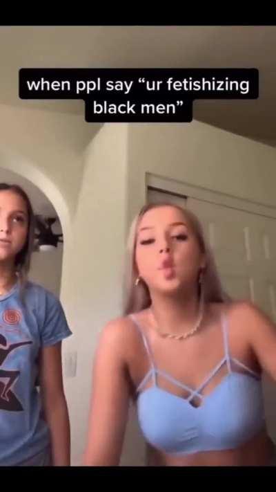 Cuties LOVE Black Guys & DGAF If You Don't Like It 👸🏼👸🏻