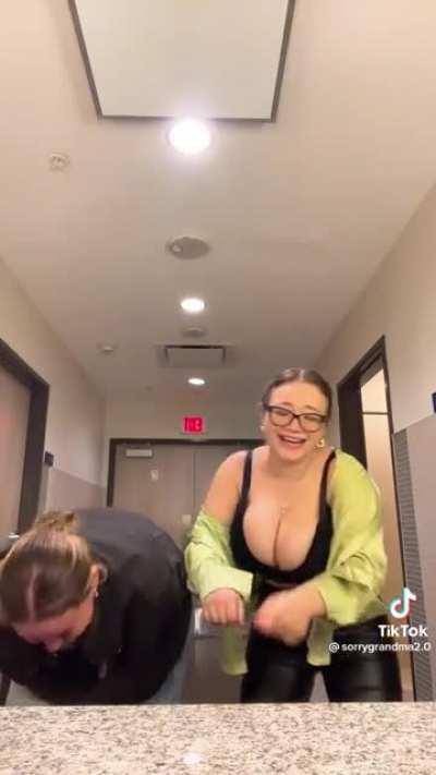 College girl ready for a night out