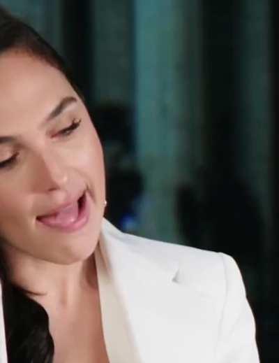 Who ever was interviewing Gal Gadot here definitely got his soul sucked out after this interview