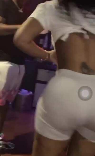 Big Booty Twerk 1/2